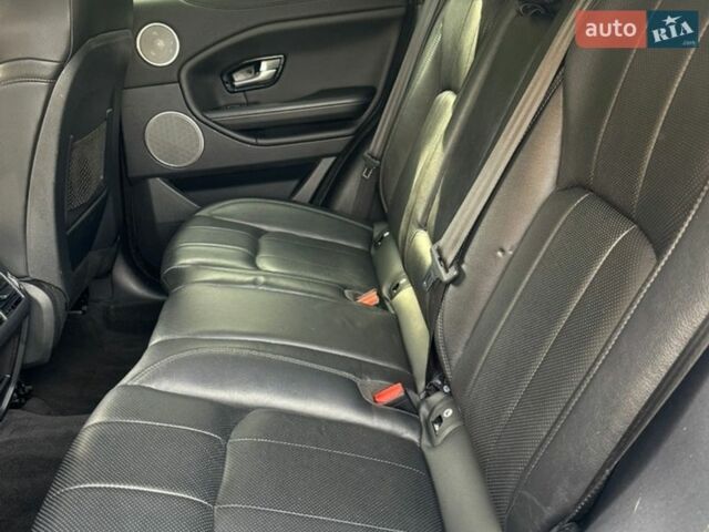 Сірий Ленд Ровер Рендж Ровер Евок, об'ємом двигуна 2 л та пробігом 160 тис. км за 15900 $, фото 3 на Automoto.ua