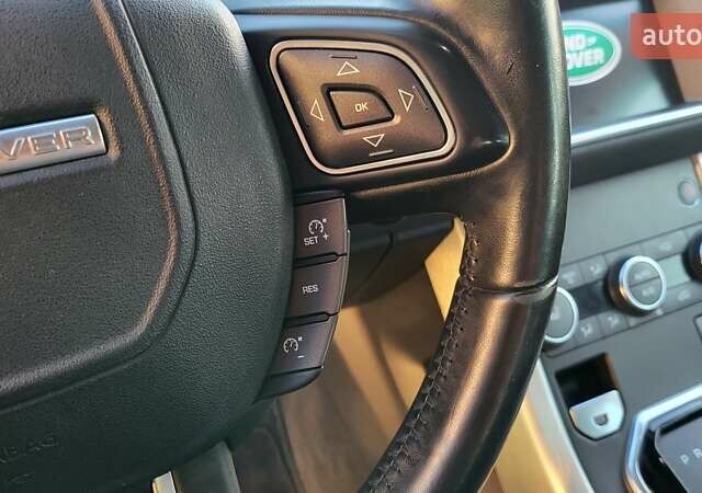 Серый Ленд Ровер Рендж Ровер Эвок, объемом двигателя 2 л и пробегом 242 тыс. км за 19999 $, фото 24 на Automoto.ua