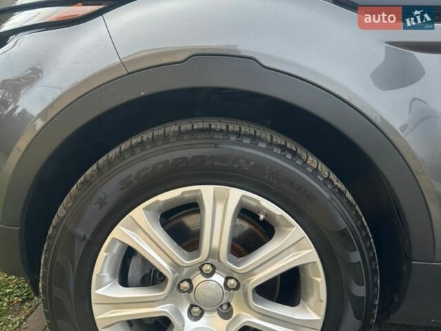 Сірий Ленд Ровер Рендж Ровер Евок, об'ємом двигуна 2 л та пробігом 160 тис. км за 15900 $, фото 12 на Automoto.ua