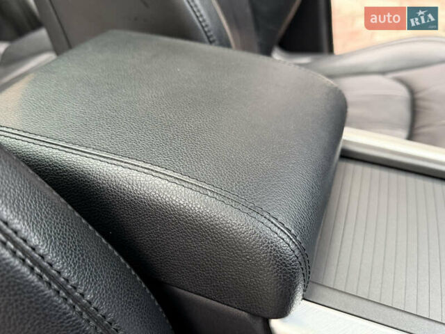 Сірий Ленд Ровер Рендж Ровер Евок, об'ємом двигуна 2 л та пробігом 98 тис. км за 22400 $, фото 30 на Automoto.ua