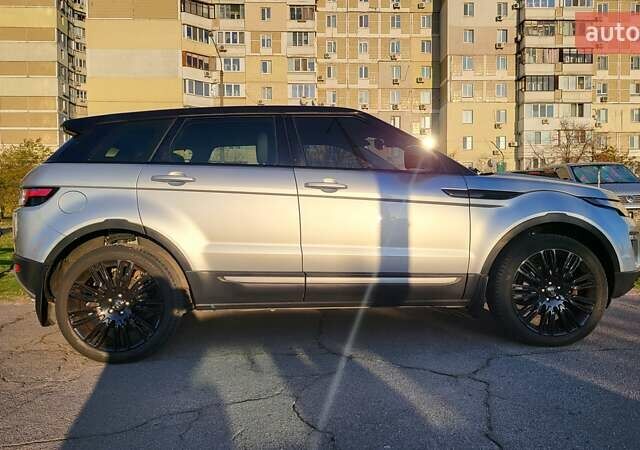 Серый Ленд Ровер Рендж Ровер Эвок, объемом двигателя 2 л и пробегом 242 тыс. км за 19999 $, фото 9 на Automoto.ua