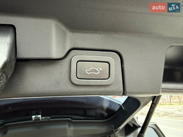 Сірий Ленд Ровер Рендж Ровер Евок, об'ємом двигуна 2 л та пробігом 98 тис. км за 22400 $, фото 43 на Automoto.ua
