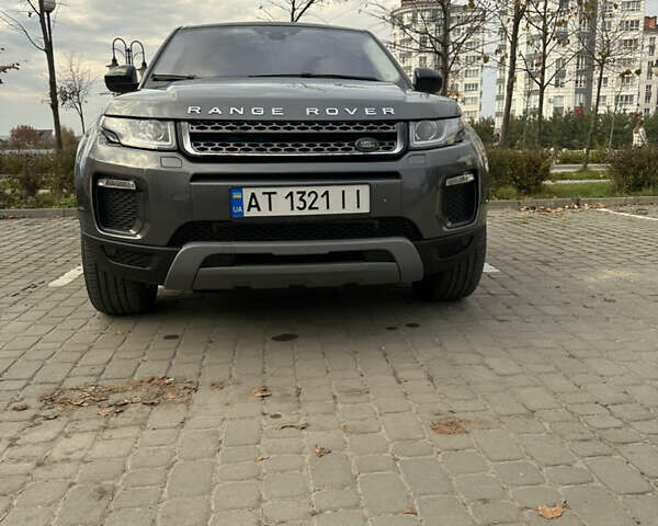 Серый Ленд Ровер Рендж Ровер Эвок, объемом двигателя 2 л и пробегом 125 тыс. км за 24000 $, фото 3 на Automoto.ua