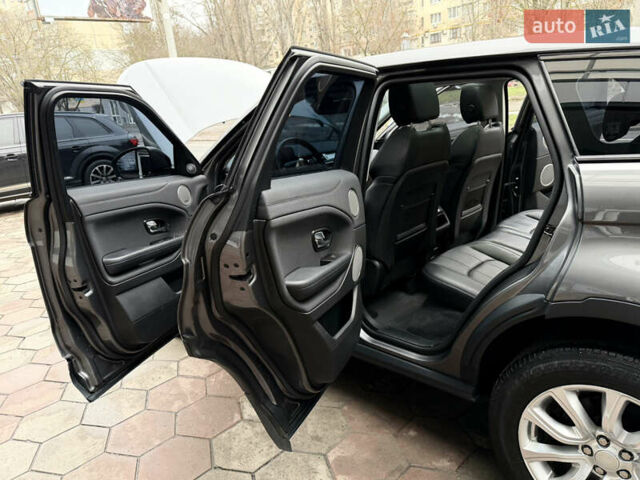 Сірий Ленд Ровер Рендж Ровер Евок, об'ємом двигуна 2 л та пробігом 98 тис. км за 22400 $, фото 48 на Automoto.ua