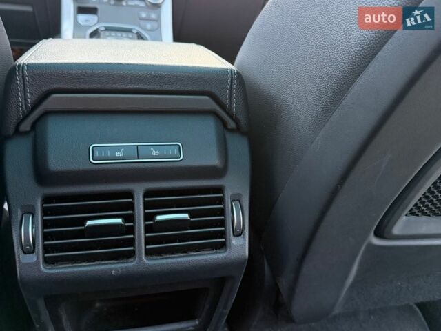 Сірий Ленд Ровер Рендж Ровер Евок, об'ємом двигуна 2 л та пробігом 88 тис. км за 20500 $, фото 17 на Automoto.ua