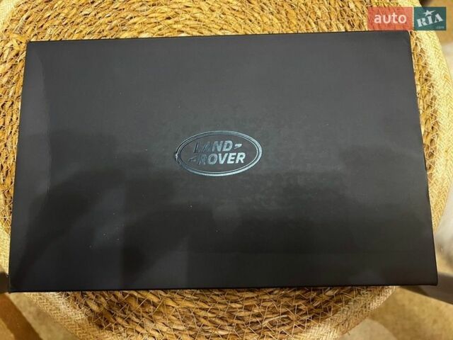 Серый Ленд Ровер Рендж Ровер Эвок, объемом двигателя 2 л и пробегом 59 тыс. км за 30000 $, фото 17 на Automoto.ua