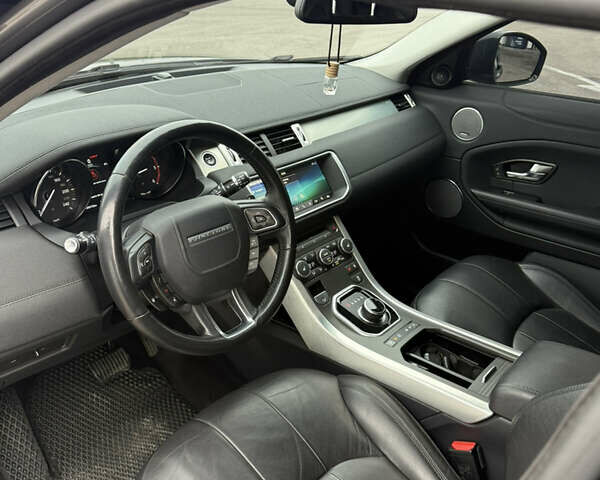 Сірий Ленд Ровер Рендж Ровер Евок, об'ємом двигуна 2 л та пробігом 65 тис. км за 21900 $, фото 18 на Automoto.ua