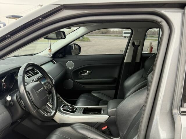 Сірий Ленд Ровер Рендж Ровер Евок, об'ємом двигуна 2 л та пробігом 65 тис. км за 21900 $, фото 13 на Automoto.ua