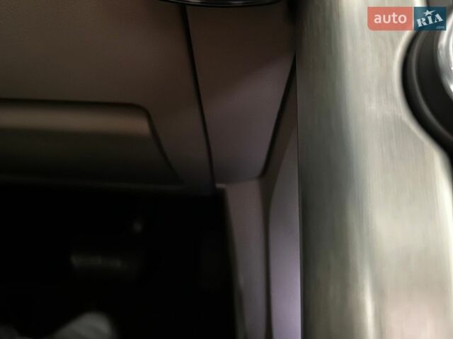 Серый Ленд Ровер Рендж Ровер Эвок, объемом двигателя 2 л и пробегом 59 тыс. км за 30000 $, фото 15 на Automoto.ua