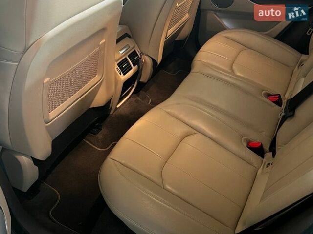 Серый Ленд Ровер Рендж Ровер Эвок, объемом двигателя 2 л и пробегом 59 тыс. км за 30000 $, фото 8 на Automoto.ua