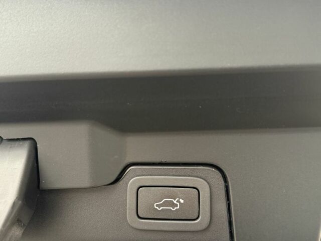 Сірий Ленд Ровер Рендж Ровер Евок, об'ємом двигуна 2 л та пробігом 65 тис. км за 21900 $, фото 9 на Automoto.ua