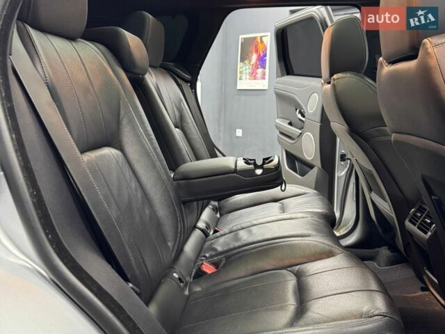 Серый Ленд Ровер Рендж Ровер Эвок, объемом двигателя 2 л и пробегом 120 тыс. км за 17650 $, фото 20 на Automoto.ua