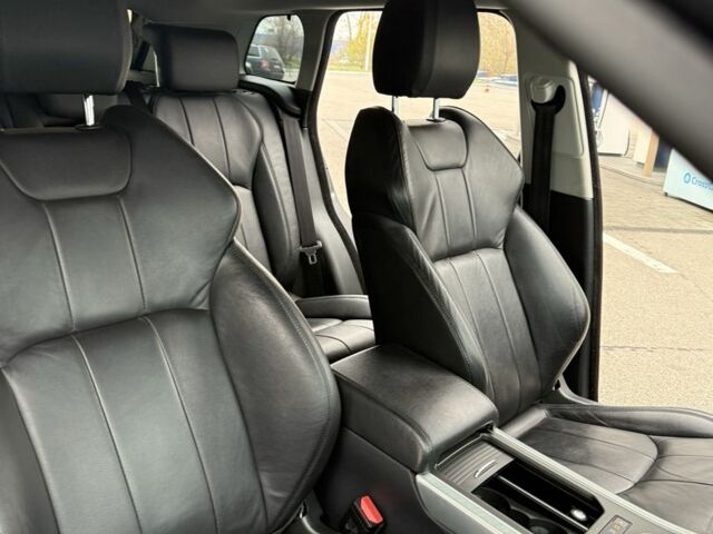 Сірий Ленд Ровер Рендж Ровер Евок, об'ємом двигуна 2 л та пробігом 65 тис. км за 21900 $, фото 19 на Automoto.ua