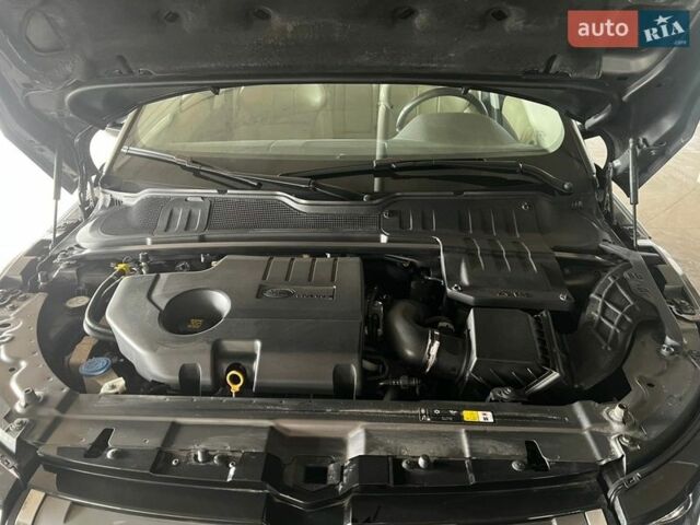 Серый Ленд Ровер Рендж Ровер Эвок, объемом двигателя 2 л и пробегом 59 тыс. км за 30000 $, фото 4 на Automoto.ua