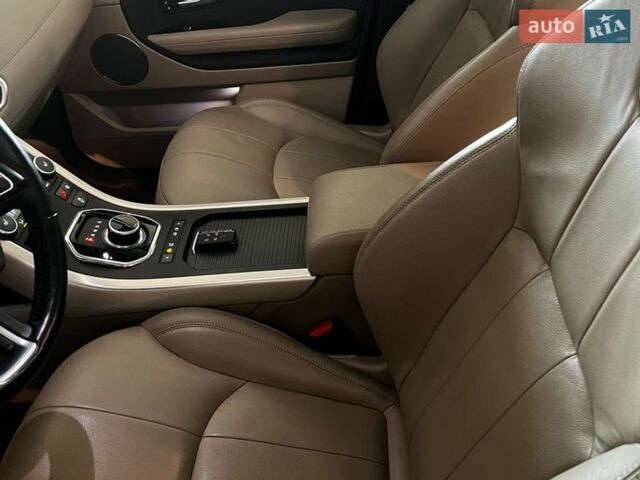 Серый Ленд Ровер Рендж Ровер Эвок, объемом двигателя 2 л и пробегом 59 тыс. км за 30000 $, фото 7 на Automoto.ua