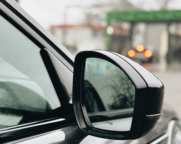 Серый Ленд Ровер Рендж Ровер Эвок, объемом двигателя 2 л и пробегом 70 тыс. км за 26500 $, фото 29 на Automoto.ua