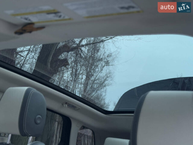 Сірий Ленд Ровер Рендж Ровер Евок, об'ємом двигуна 2 л та пробігом 70 тис. км за 26000 $, фото 7 на Automoto.ua