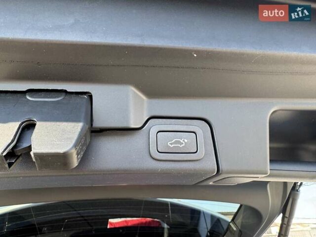 Серый Ленд Ровер Рендж Ровер Эвок, объемом двигателя 2 л и пробегом 82 тыс. км за 22800 $, фото 19 на Automoto.ua