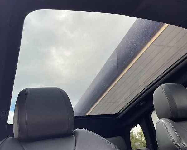 Сірий Ленд Ровер Рендж Ровер Евок, об'ємом двигуна 2 л та пробігом 179 тис. км за 26000 $, фото 9 на Automoto.ua