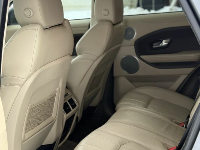 Сірий Ленд Ровер Рендж Ровер Евок, об'ємом двигуна 2 л та пробігом 173 тис. км за 20800 $, фото 7 на Automoto.ua