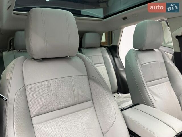 Серый Ленд Ровер Рендж Ровер Эвок, объемом двигателя 2 л и пробегом 75 тыс. км за 31500 $, фото 40 на Automoto.ua