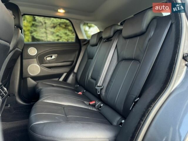 Серый Ленд Ровер Рендж Ровер Эвок, объемом двигателя 2 л и пробегом 130 тыс. км за 23900 $, фото 94 на Automoto.ua