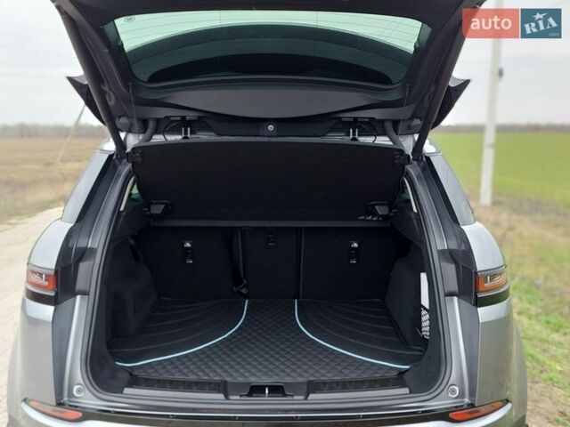 Серый Ленд Ровер Рендж Ровер Эвок, объемом двигателя 2 л и пробегом 30 тыс. км за 38000 $, фото 6 на Automoto.ua