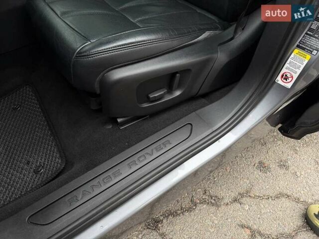 Серый Ленд Ровер Рендж Ровер Эвок, объемом двигателя 2 л и пробегом 85 тыс. км за 29500 $, фото 16 на Automoto.ua