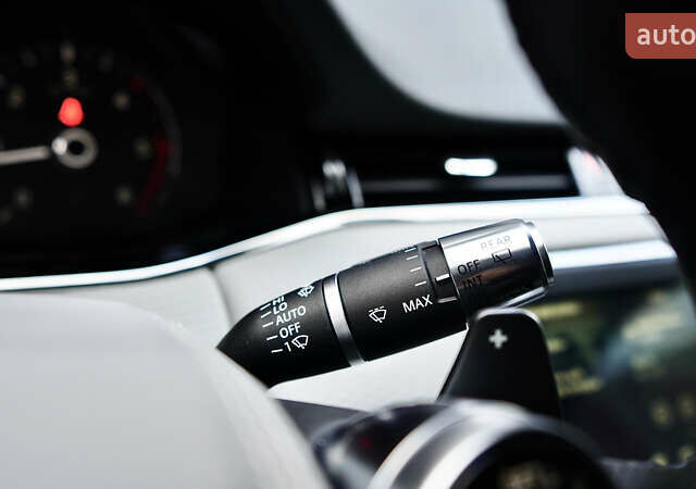 Серый Ленд Ровер Рендж Ровер Эвок, объемом двигателя 2 л и пробегом 95 тыс. км за 37800 $, фото 36 на Automoto.ua