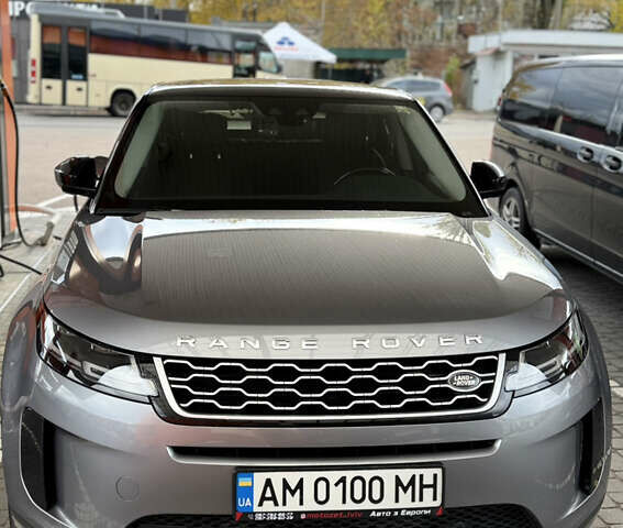 Серый Ленд Ровер Рендж Ровер Эвок, объемом двигателя 2 л и пробегом 120 тыс. км за 35000 $, фото 2 на Automoto.ua