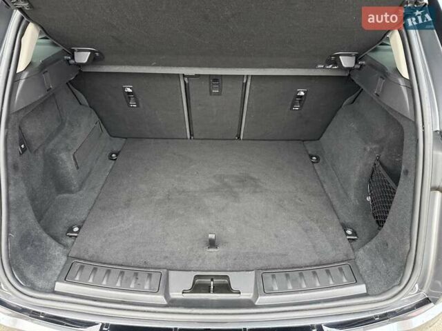 Серый Ленд Ровер Рендж Ровер Эвок, объемом двигателя 2 л и пробегом 83 тыс. км за 34990 $, фото 18 на Automoto.ua