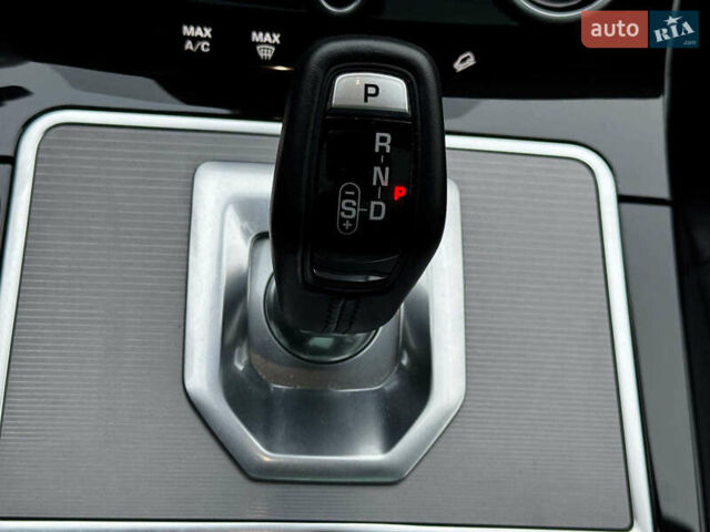 Сірий Ленд Ровер Рендж Ровер Евок, об'ємом двигуна 2 л та пробігом 65 тис. км за 28000 $, фото 38 на Automoto.ua