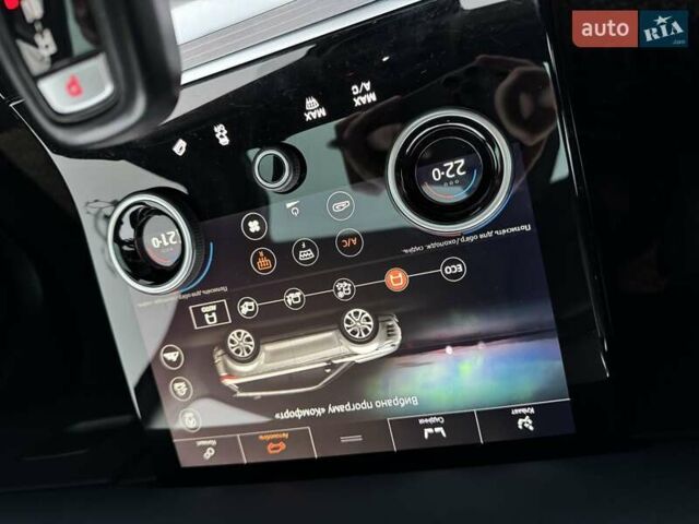 Серый Ленд Ровер Рендж Ровер Эвок, объемом двигателя 2 л и пробегом 83 тыс. км за 34990 $, фото 38 на Automoto.ua