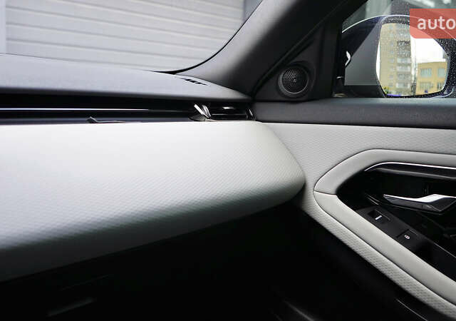 Серый Ленд Ровер Рендж Ровер Эвок, объемом двигателя 2 л и пробегом 95 тыс. км за 37800 $, фото 42 на Automoto.ua