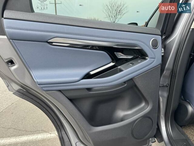 Серый Ленд Ровер Рендж Ровер Эвок, объемом двигателя 2 л и пробегом 83 тыс. км за 34990 $, фото 21 на Automoto.ua