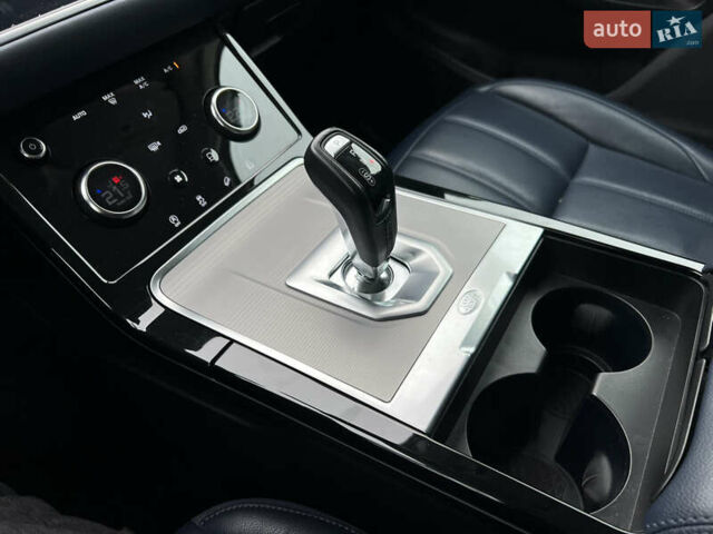 Сірий Ленд Ровер Рендж Ровер Евок, об'ємом двигуна 2 л та пробігом 70 тис. км за 29000 $, фото 11 на Automoto.ua