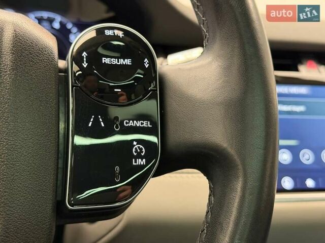 Серый Ленд Ровер Рендж Ровер Эвок, объемом двигателя 2 л и пробегом 75 тыс. км за 31500 $, фото 48 на Automoto.ua