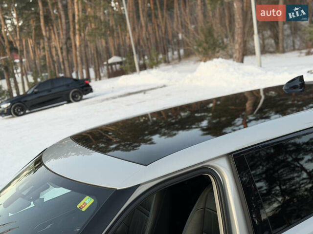 Серый Ленд Ровер Рендж Ровер Эвок, объемом двигателя 2 л и пробегом 71 тыс. км за 33500 $, фото 19 на Automoto.ua