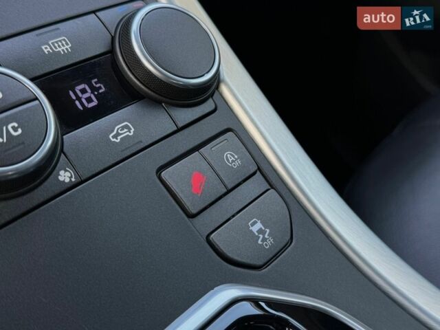 Серый Ленд Ровер Рендж Ровер Эвок, объемом двигателя 2 л и пробегом 130 тыс. км за 23900 $, фото 67 на Automoto.ua