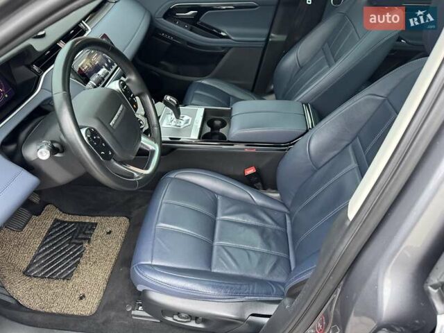 Серый Ленд Ровер Рендж Ровер Эвок, объемом двигателя 2 л и пробегом 83 тыс. км за 34990 $, фото 31 на Automoto.ua