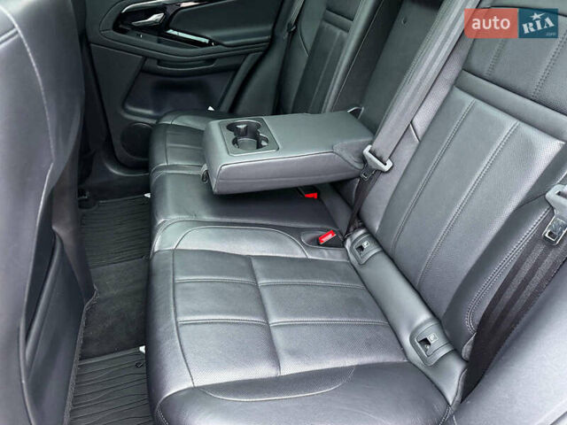 Сірий Ленд Ровер Рендж Ровер Евок, об'ємом двигуна 2 л та пробігом 65 тис. км за 28000 $, фото 26 на Automoto.ua