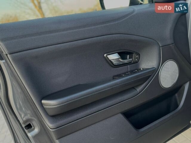 Серый Ленд Ровер Рендж Ровер Эвок, объемом двигателя 2 л и пробегом 130 тыс. км за 23900 $, фото 37 на Automoto.ua
