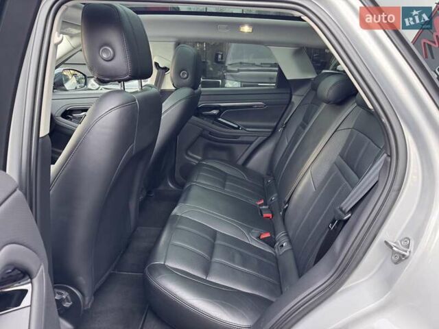 Серый Ленд Ровер Рендж Ровер Эвок, объемом двигателя 2 л и пробегом 108 тыс. км за 32900 $, фото 11 на Automoto.ua