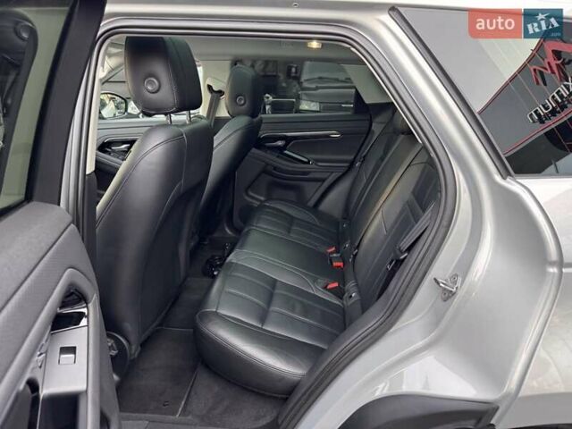 Серый Ленд Ровер Рендж Ровер Эвок, объемом двигателя 2 л и пробегом 108 тыс. км за 32900 $, фото 10 на Automoto.ua