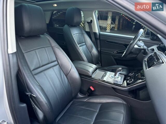 Сірий Ленд Ровер Рендж Ровер Евок, об'ємом двигуна 2 л та пробігом 71 тис. км за 30500 $, фото 21 на Automoto.ua