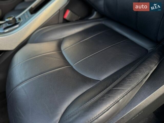 Серый Ленд Ровер Рендж Ровер Эвок, объемом двигателя 2 л и пробегом 130 тыс. км за 23900 $, фото 41 на Automoto.ua