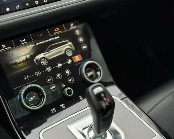 Серый Ленд Ровер Рендж Ровер Эвок, объемом двигателя 2 л и пробегом 37 тыс. км за 29900 $, фото 8 на Automoto.ua