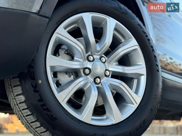 Серый Ленд Ровер Рендж Ровер Эвок, объемом двигателя 2 л и пробегом 130 тыс. км за 23900 $, фото 8 на Automoto.ua