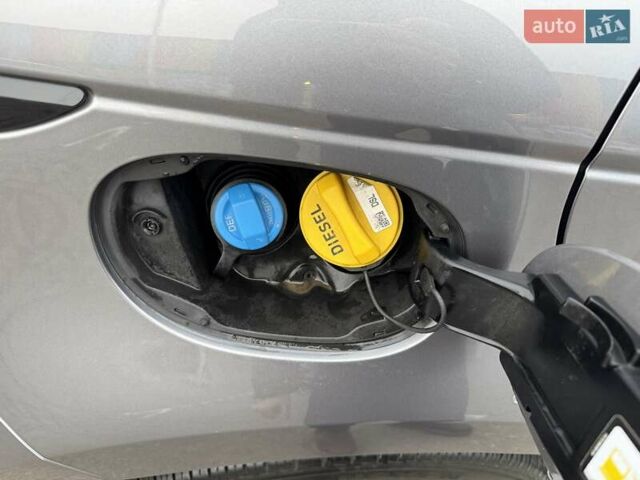 Серый Ленд Ровер Рендж Ровер Эвок, объемом двигателя 2 л и пробегом 83 тыс. км за 34990 $, фото 46 на Automoto.ua