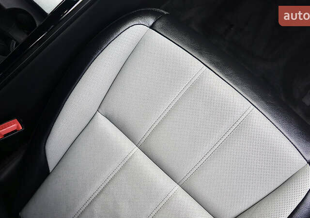 Серый Ленд Ровер Рендж Ровер Эвок, объемом двигателя 2 л и пробегом 95 тыс. км за 37800 $, фото 43 на Automoto.ua